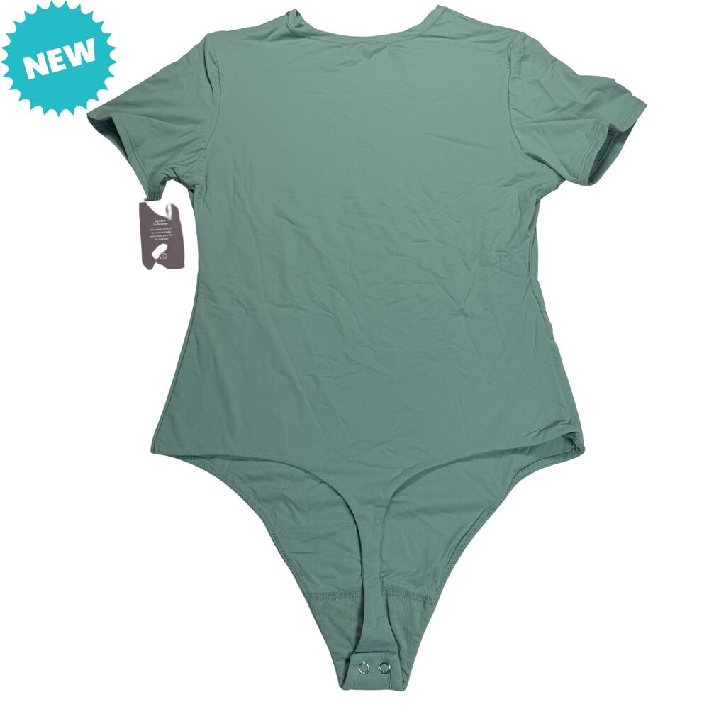 Auden Luxe Bodysuit Women's XL Green Short Sleeve Fully Lined 4-Way Stretch NEW